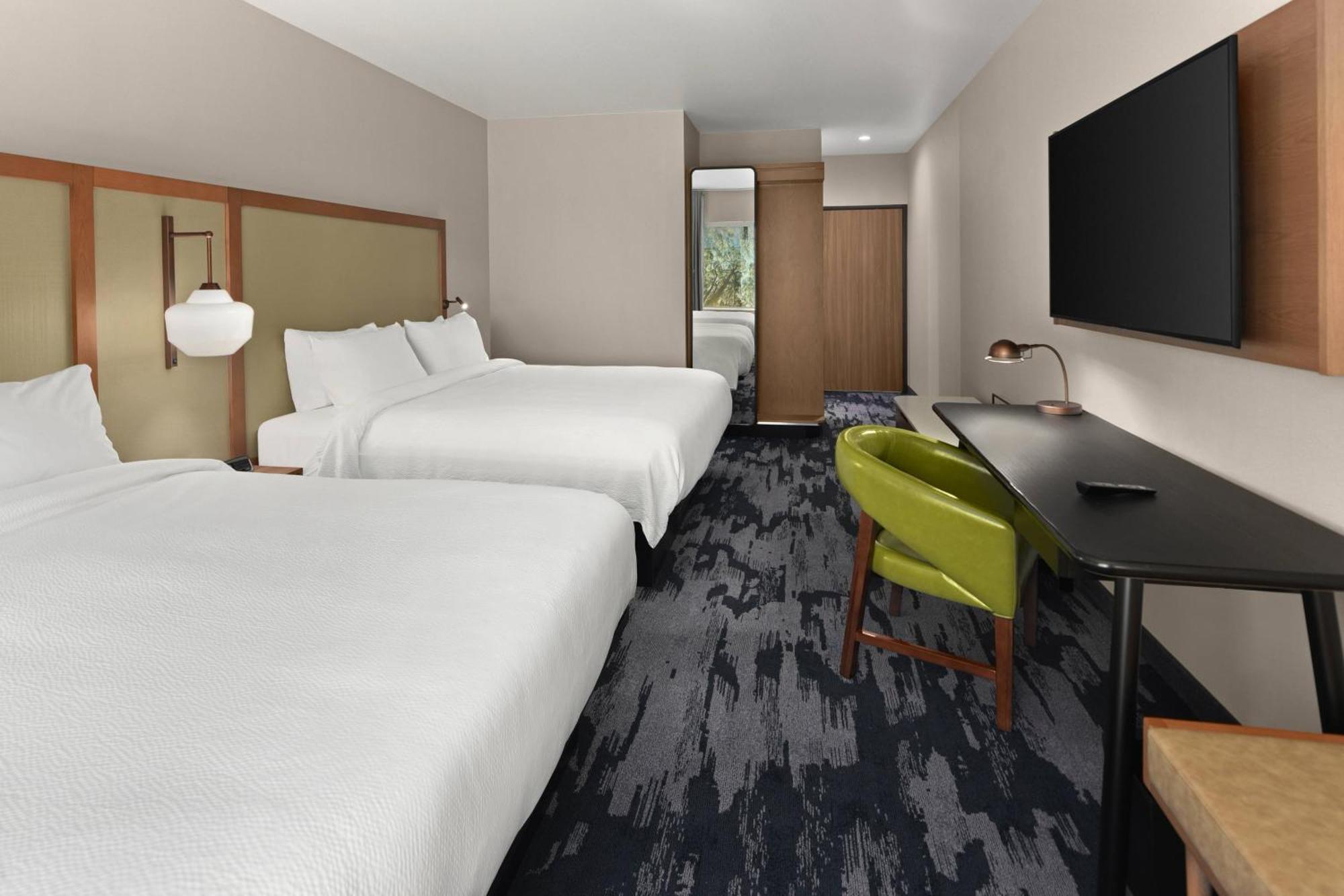 Fairfield By Marriott & Anaheim Alamitos Hotel