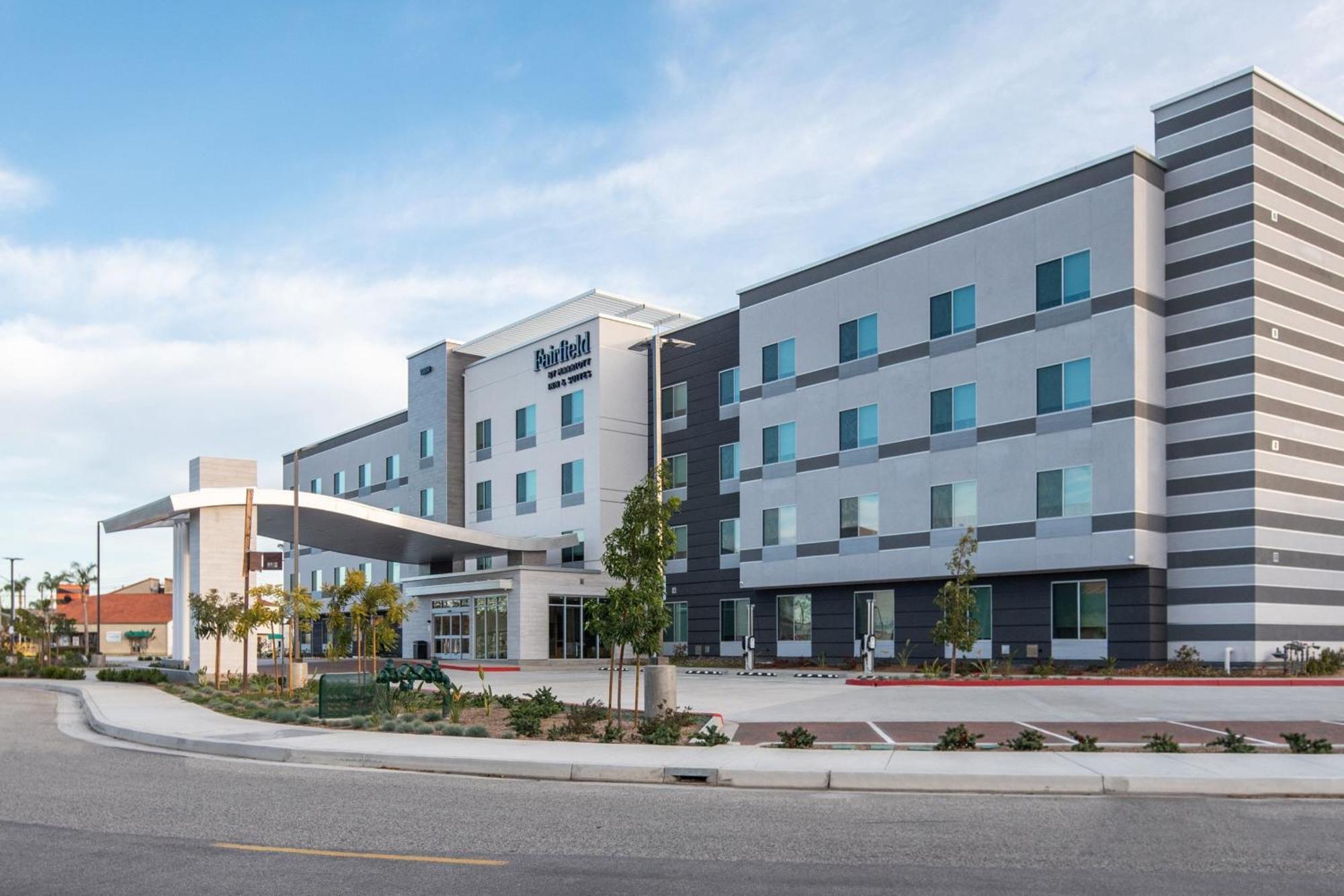 Fairfield By Marriott & Anaheim Alamitos Hotel 3*