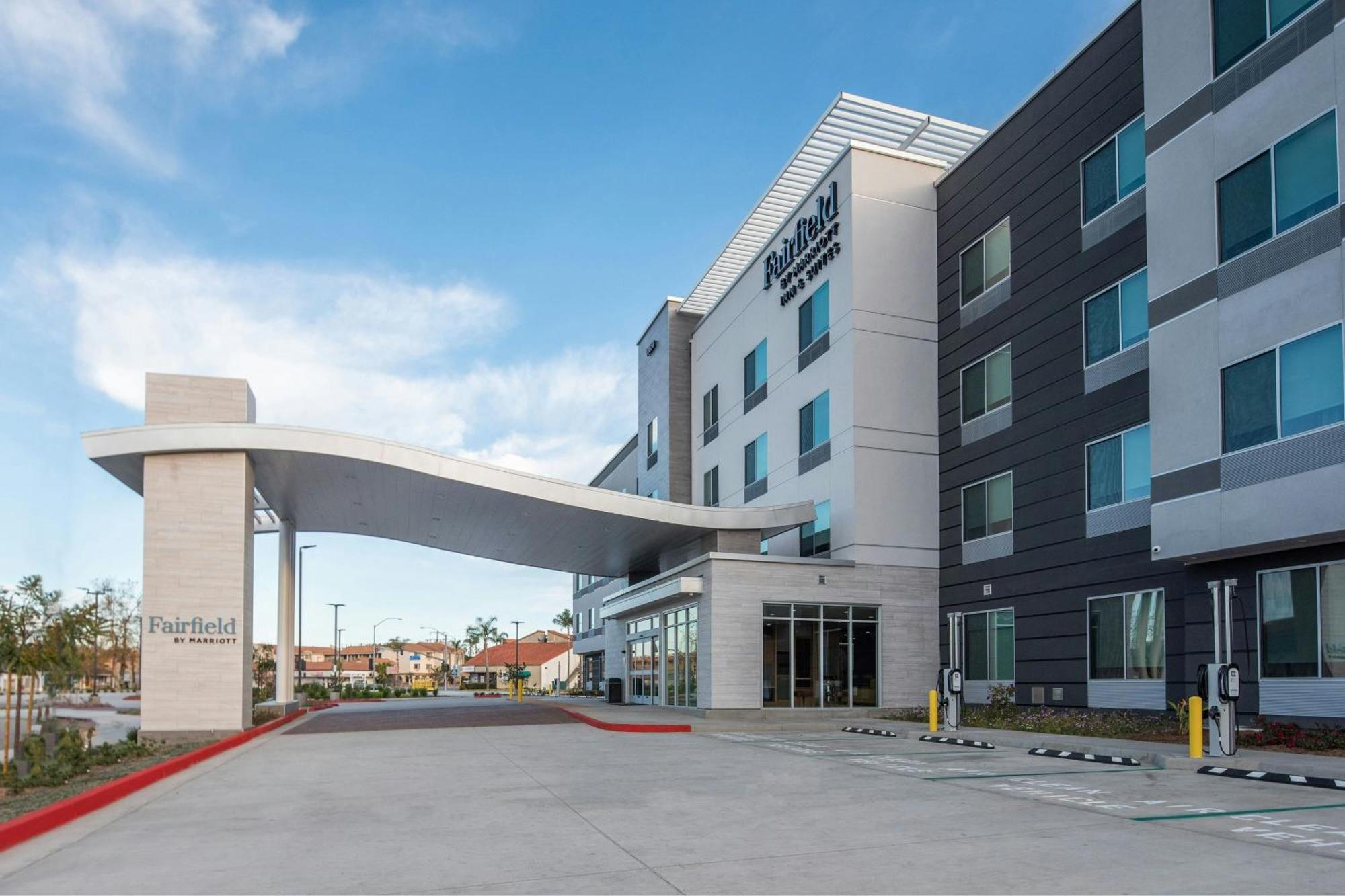 Fairfield By Marriott & Anaheim Alamitos